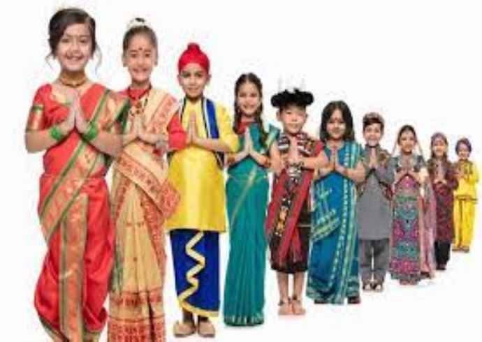 भारतीय संस्कृति में दरबारी और महालों का परंपरागत महत्व क्या है?