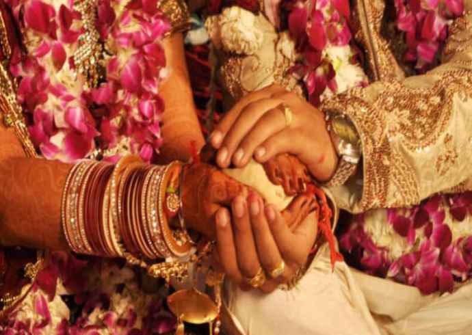 Describe the traditional Indian wedding ceremony.